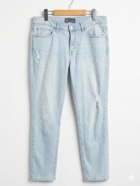GAP Women's Light Blue Distressed Girlfriend Jeans Size 31
